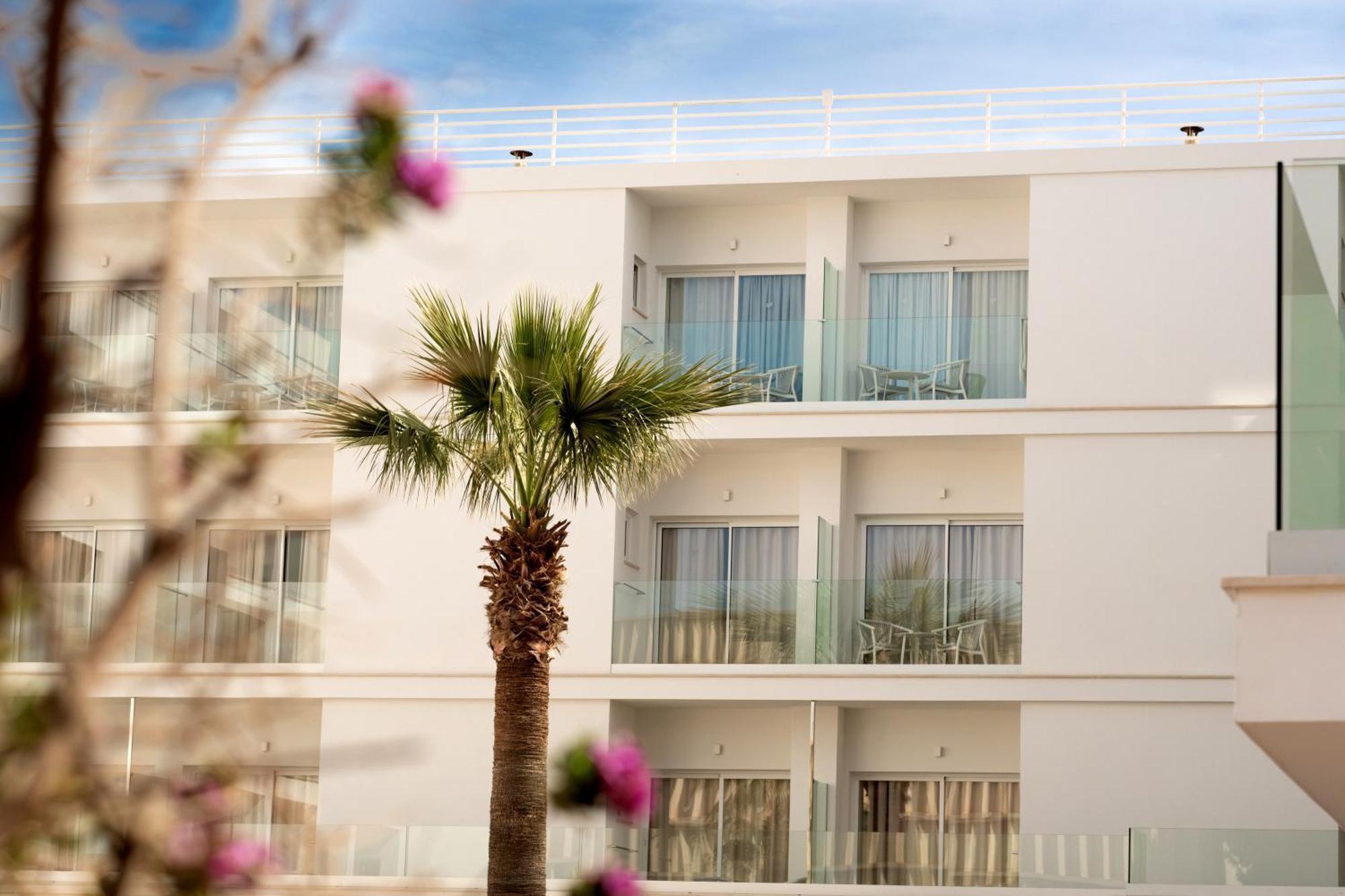 Hotel Capricho Cala Ratjada  Exterior photo