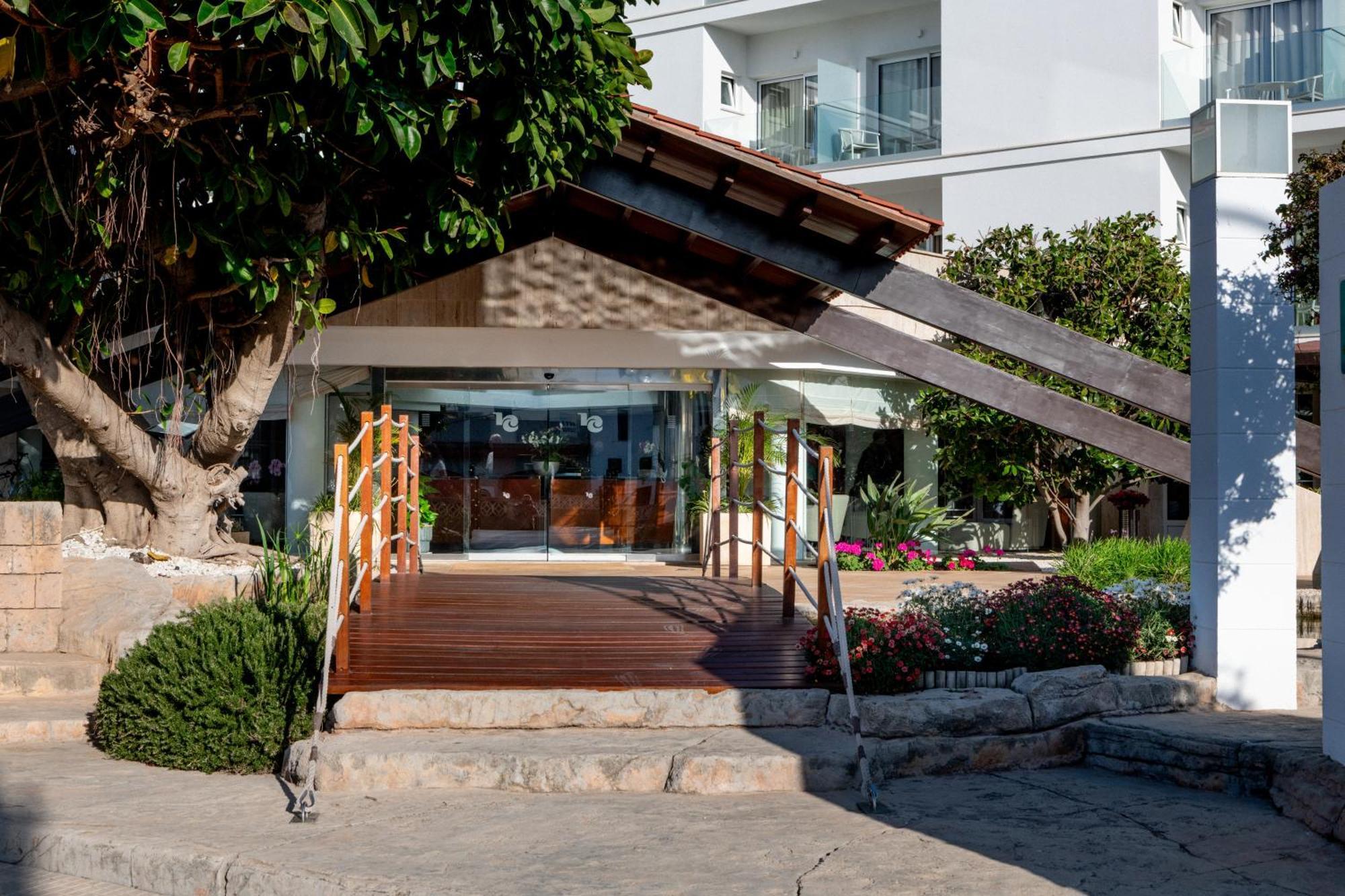 Hotel Capricho Cala Ratjada  Exterior photo